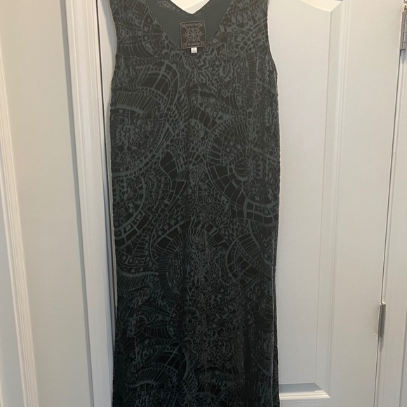 Johnny Was Green Velvet Burnout Maxi Dress Size M - Picture 1 of 4